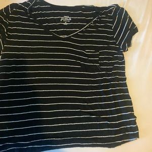 Stripped T-Shirt in size XL